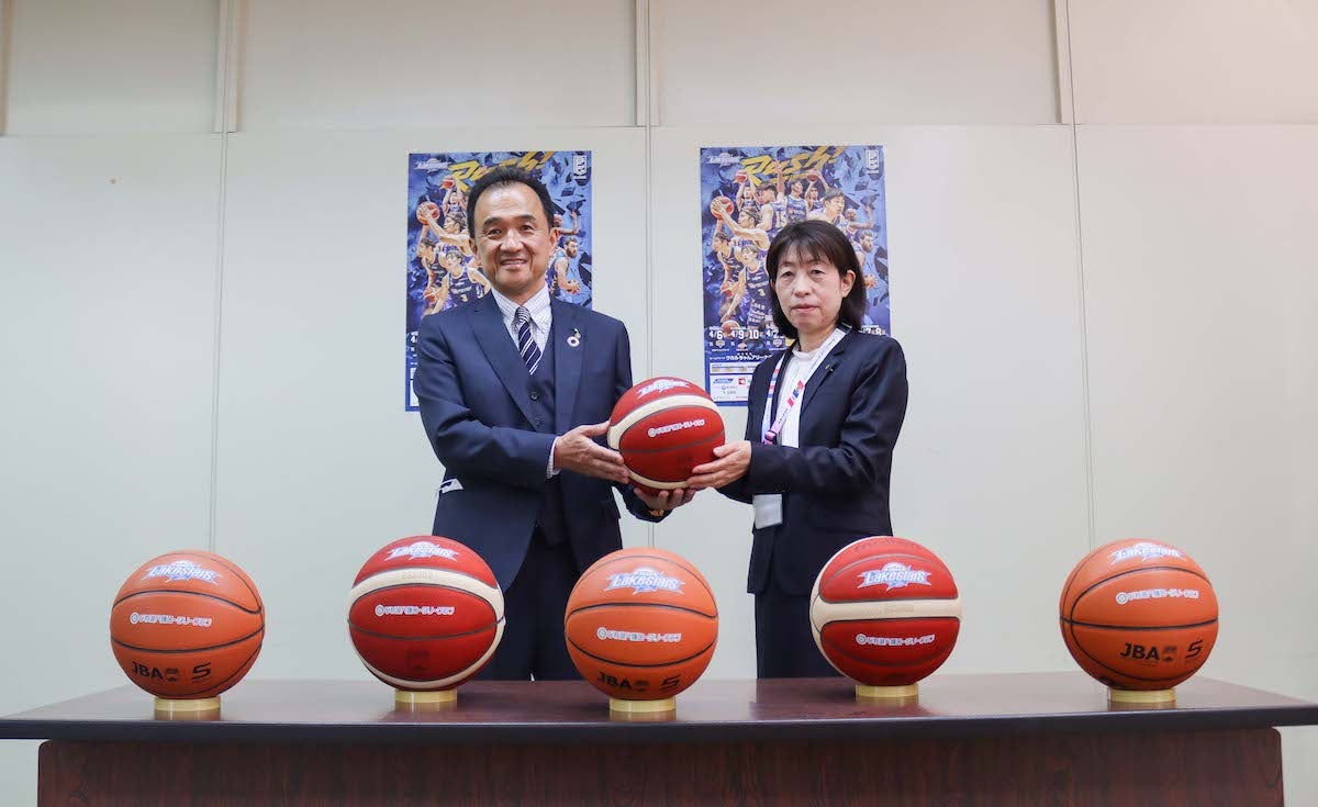 【L-STARs】近江八幡市教育委員会、甲賀市教育委員会へバスケットボールを寄贈しました