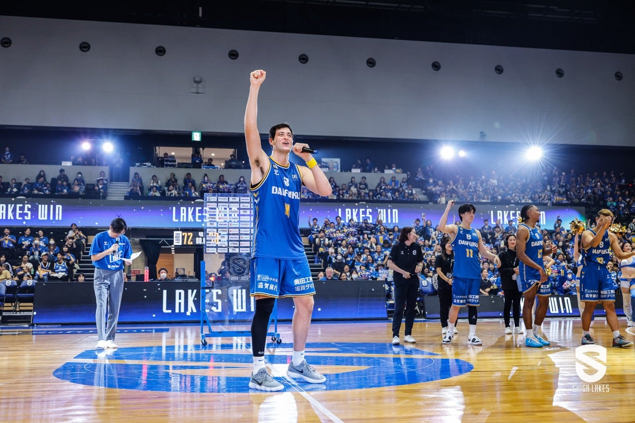 【レポート】10/3-4 vs琉球｜惜敗から一変、ホーム初勝利！青く染まったホームで琉球に雪辱